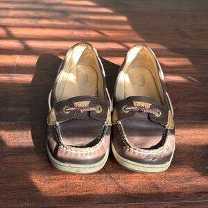 Women’s 12 Sperry loafer style shoe